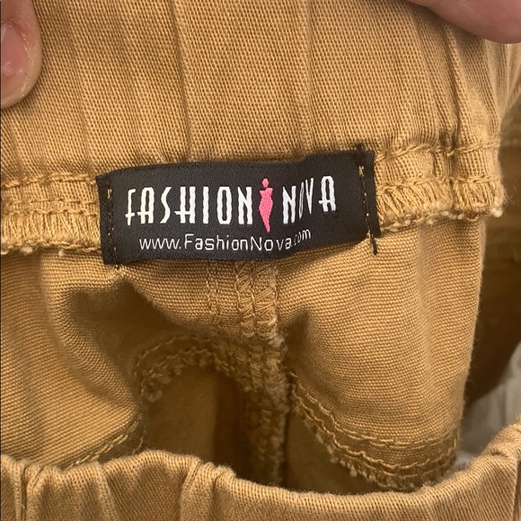 Fashion Nova cut off shorts - Picture 3 of 3